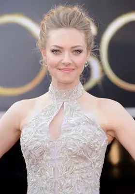 Amanda Seyfried Bra Size Height Body Pictures