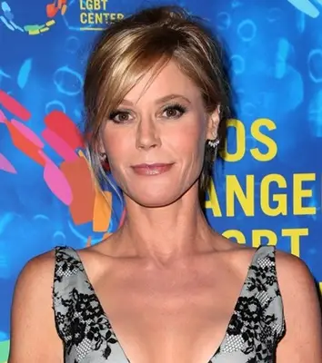 Julie Bowen Profile