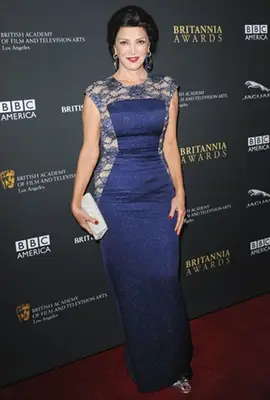 Shohreh Aghdashloo Height Weight Body Shape