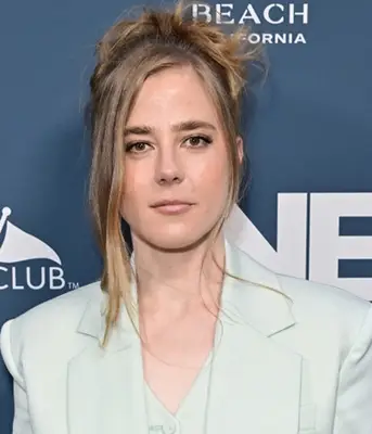 Taylor Dearden Profile