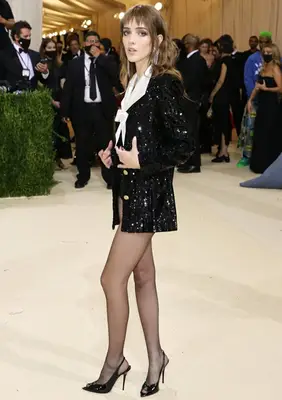 Talia Ryder Height Weight Stats