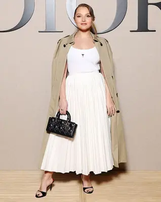 Mia McKenna-Bruce Height Weight Bio