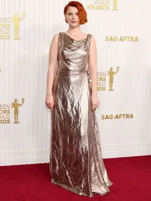 Jessie Buckley Body Measurements Statistics