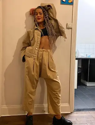 Izuka Hoyle Height Weight Shoe Size