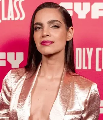 María Gabriela de Faría Profile