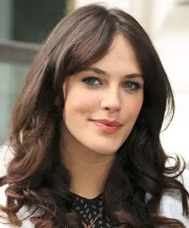 Jessica Brown Findlay Pixe Pixe pesos del corpo del corpo