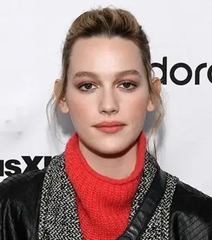 Actress Victoria Pedretti