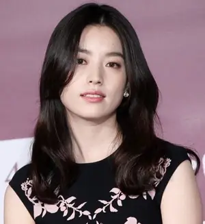 Actress Han Hyo-joo