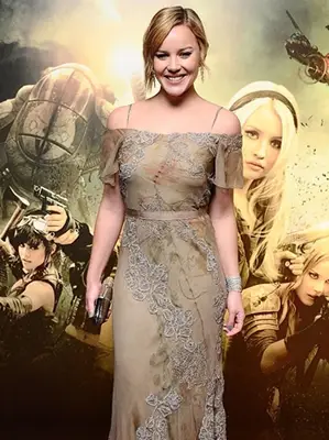 Abbie Cornish Body Measurements Bra Size