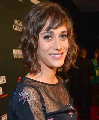 Lizzy Caplan Profile