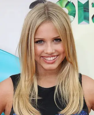 Actress Gracie Dzienny