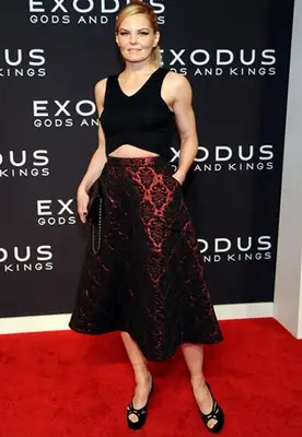 Jennifer Morrison Height Weight Body Figure Shape