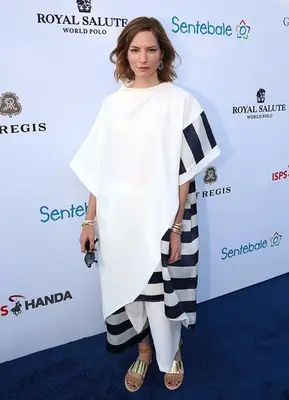 Sienna Guillory Height Weight Statistics