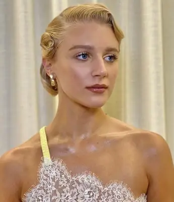 Julia Schlaepfer Profile