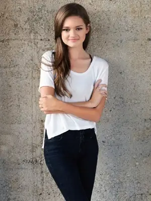 Ciara Bravo Body Measurements Height Weight