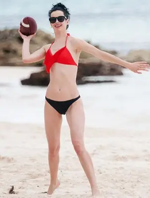 Krysten Ritter Height Weight Body Shape