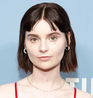 Lola Petticrew Profile