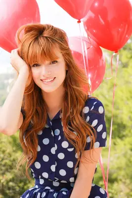Bella Thorne Biography