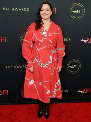 Lily Gladstone Height Weight Shoe Size