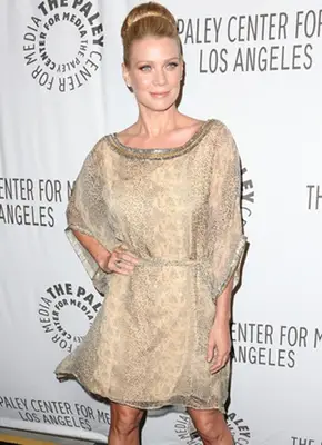 Laurie Holden Height Weight Body Figure Shape
