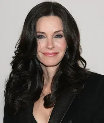 Courteney Cox Profile
