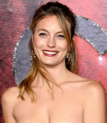 Leila George Profile