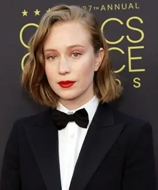 Actress Hannah Einbinder