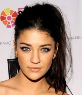 Actress Jessica Szohr