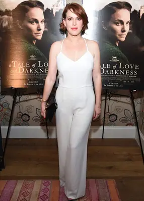 Molly Ringwald Height Weight Stats