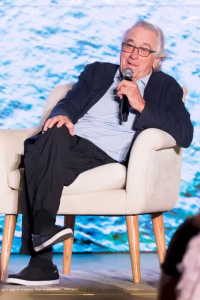 Tribecan tarinankertojat: Robert De Niro ja JR keskustelussa Tribeca-festivaaleilla Art Basel Miami Beachillä