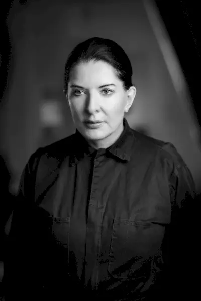 Marina Abramović vuole che le persone smettano di distruggere il pianeta