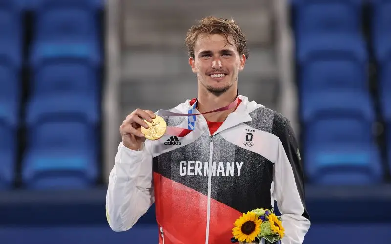 Alexander Zverevin nettoarvo - Wiki, ikä, paino ja pituus, ihmissuhteet, perhe ja paljon muuta