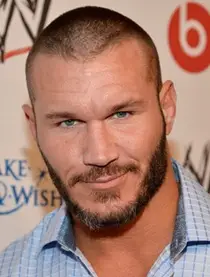 Il corpo di Randy Orton misura bicipipi bicipiti bicipiti organici
