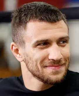 Misurazioni del peso vesyl di Lomachenko