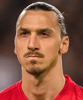 Il corpo di Zlatan Ibrahimovic misura il peso della scarpa