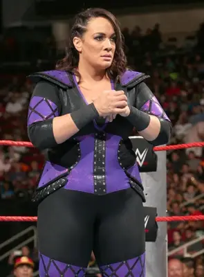 Nia Jax Height Weight Body Shape Outfit