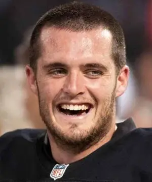 Le misure di dimensione del peso di Derek Carter Siae hanno reso le famiglie