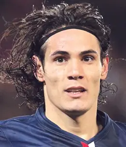 Il corpo di Edinson Cavani misura il peso delle statistiche delle calzature fatte