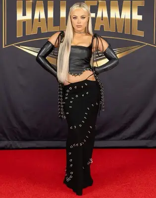 Liv Morgan Body Measurements Statistics