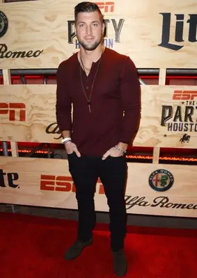 Tim Tebow Height Weight Shoe Size