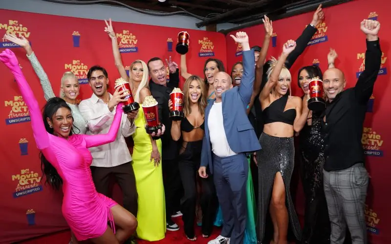 Jason Oppenheim Net Worth - Wiki, ikä, paino ja pituus, ihmissuhteet, perhe ja paljon muuta