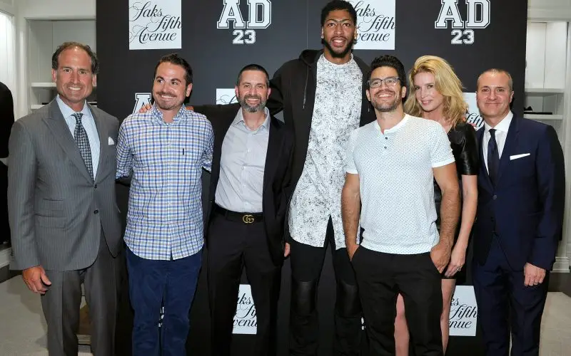 Tai Lopezin nettoarvo - Wiki, ikä, paino ja pituus, ihmissuhteet, perhe ja paljon muuta