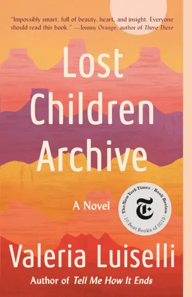 Una portada de llibre amb les paraules Lost Children Archive