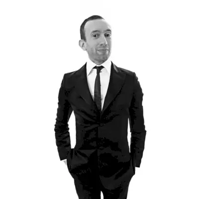 Shed Simove comparteix la història darrere dels seus divertidíssims productes.