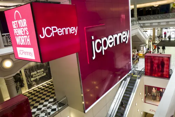 J.C. Penneyn tavaratalo Manhattan Mallin sisällä