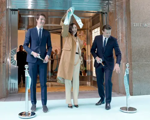 Alexandre Arnault z LVMH przedstawia odnowiony okręt flagowy Tiffany & Co w Nowym Jorku