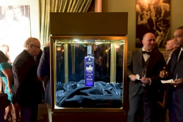 Highclere Castle Gin debytoi New Yorkissa 14. marraskuuta.