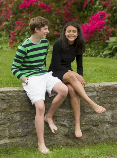 Ms Thierryn vaatteet