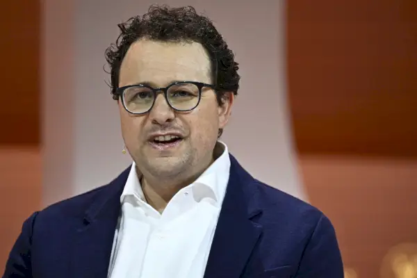 Anthropicin toimitusjohtaja Dario Amodei uskoo Altmanin ja Muskin epätasa-arvoratkaisun olevan 'tavallaan dystopista'