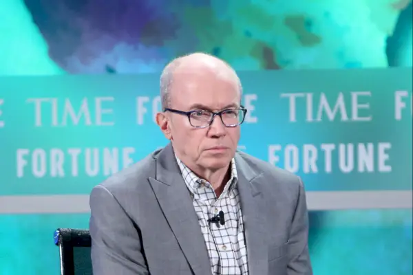 Un misterioso uomo d'affari tailandese ha appena acquistato Fortune Magazine per 150 milioni di dollari